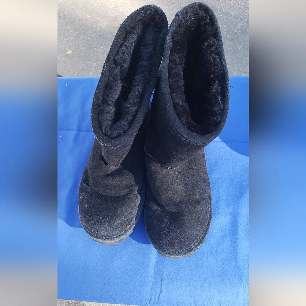 Bearpaw Black Suede Sheepskin Wool Emma Boots